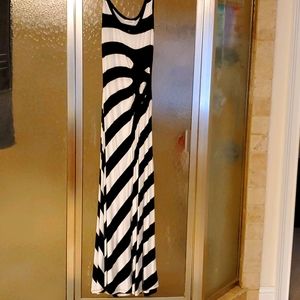 Black and white summer long dress